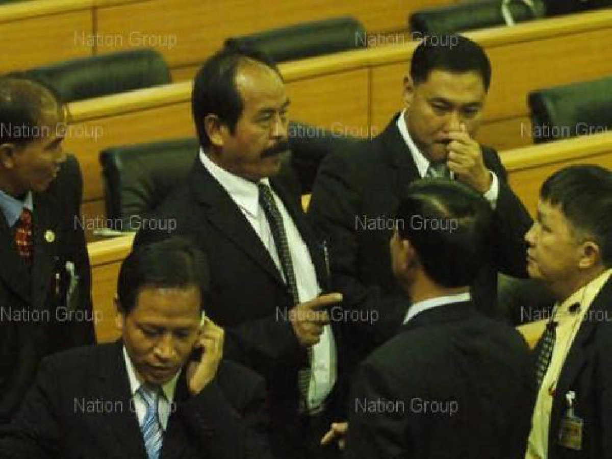 โลน เป็นเหตุ"
โลน เป็นเหตุ"