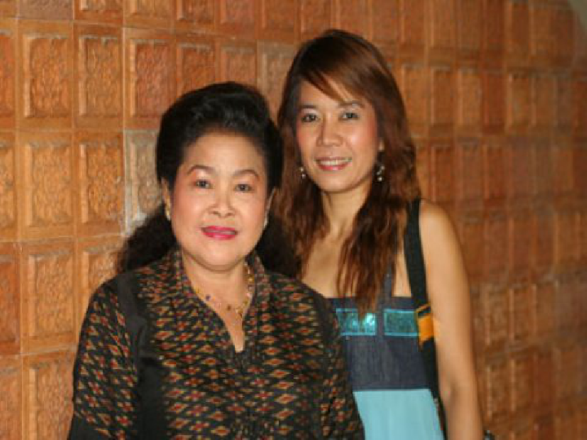 ขวัญจิตดัน ช้างเผือก
สืบทอดแหล่ พื้นบ้าน

