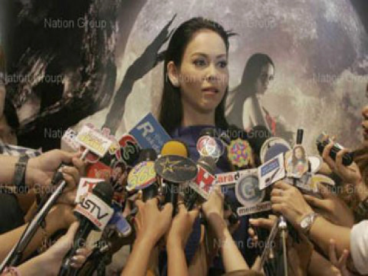 คลิป!! "นัท"ยินดีด้วย"เต๋า"วิวาห์ยันรู้พร้อมนักข่าว คลิป!! "นัท"ยินดีด้วย"เต๋า"วิวาห์ยันรู้พร้อมนักข่าว