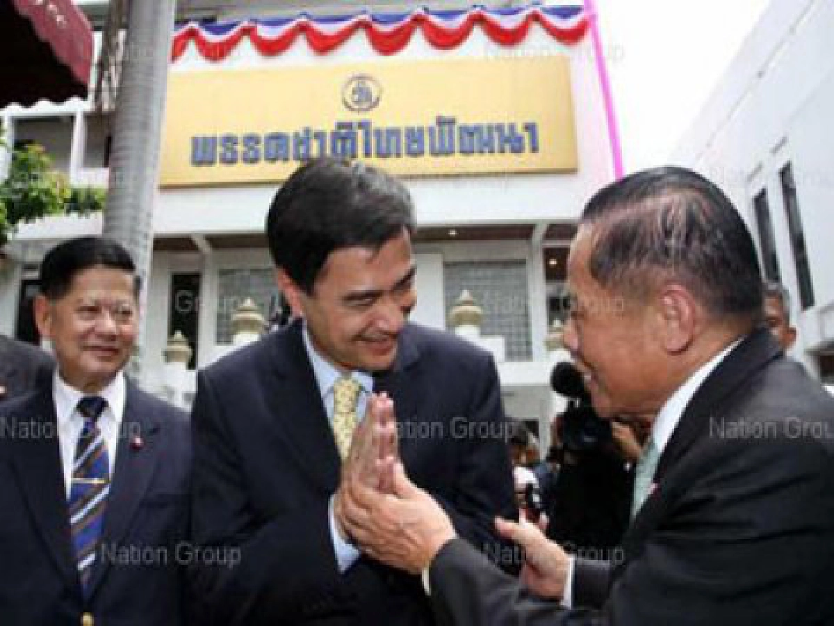 แว่วเสียงภาวนา...จาก "ป๋าเติ้ง" แว่วเสียงภาวนา...จาก "ป๋าเติ้ง"