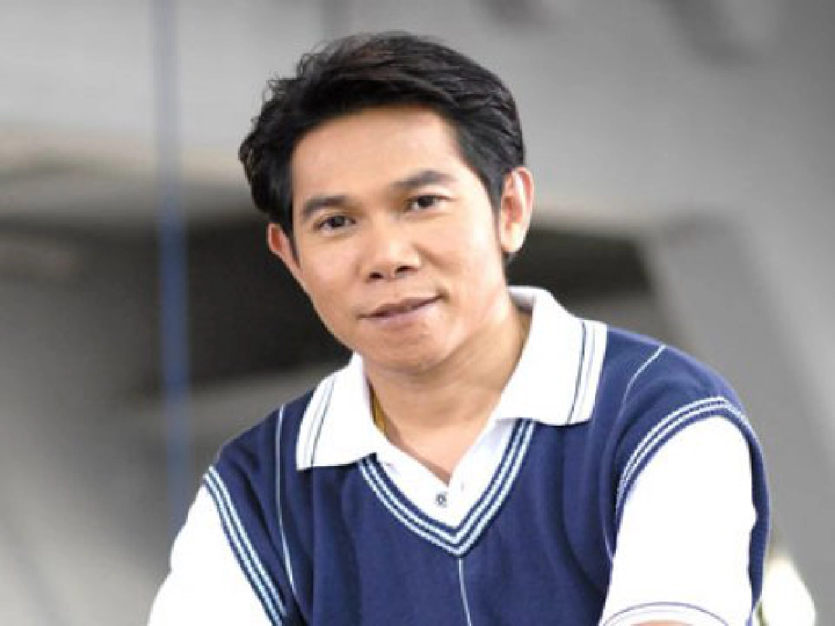 แซ่ดทะลุทุ่ง (ศุกร์ที่ 22 พค.52) แซ่ดทะลุทุ่ง (ศุกร์ที่ 22 พค.52)