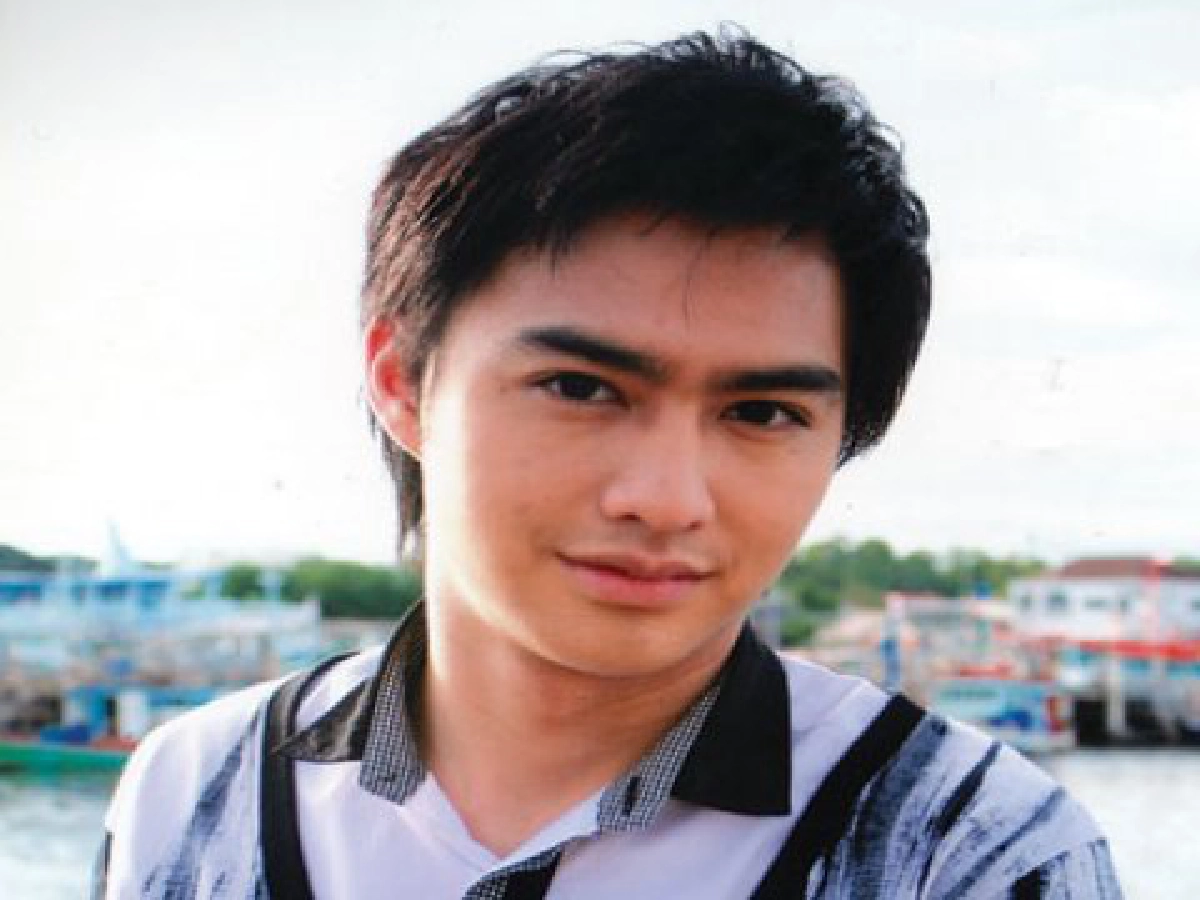 เสิร์ฟข่าวเม้าท์แตก (พุธที่ 27 พ.ค.52) เสิร์ฟข่าวเม้าท์แตก (พุธที่ 27 พ.ค.52)