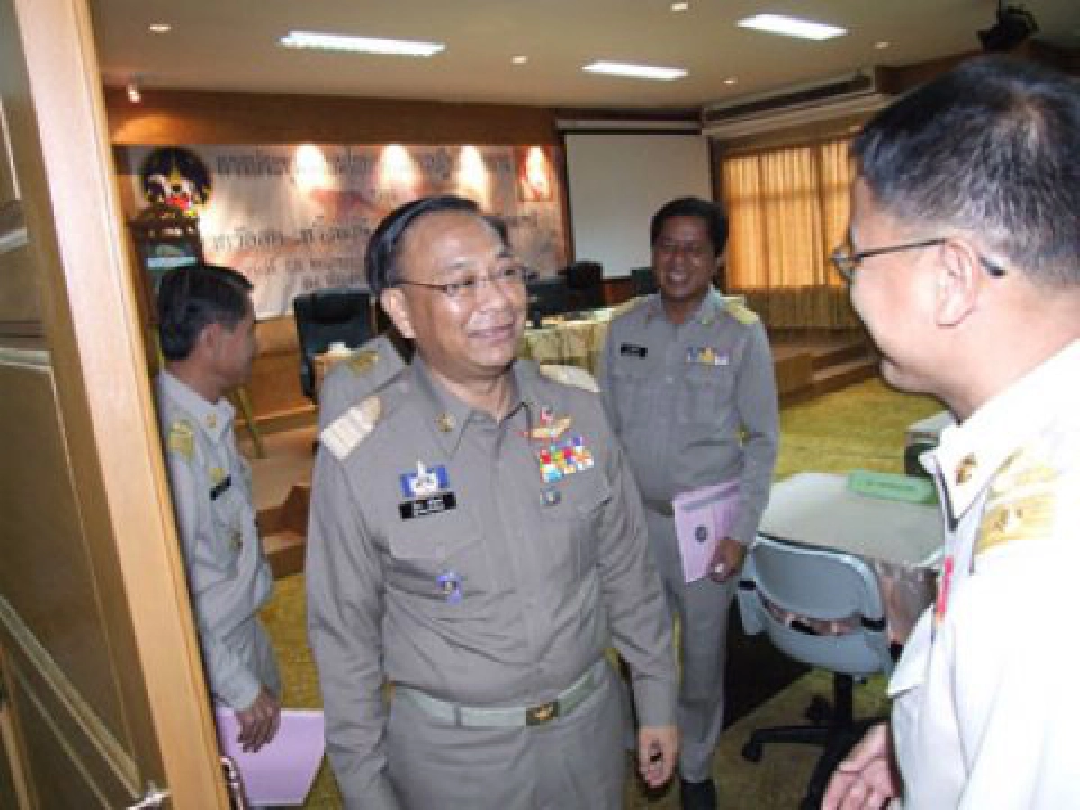เลาะรั้วท้องถิ่น (พุธที่ 27 พ.ค.52)