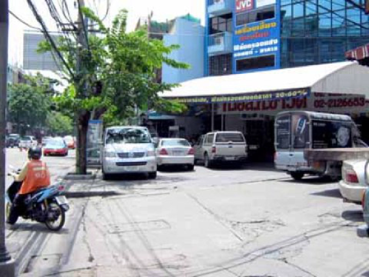 ถูกล้วงกระเป๋า กดเงิน 5 หมื่นบาท ถูกล้วงกระเป๋า กดเงิน 5 หมื่นบาท