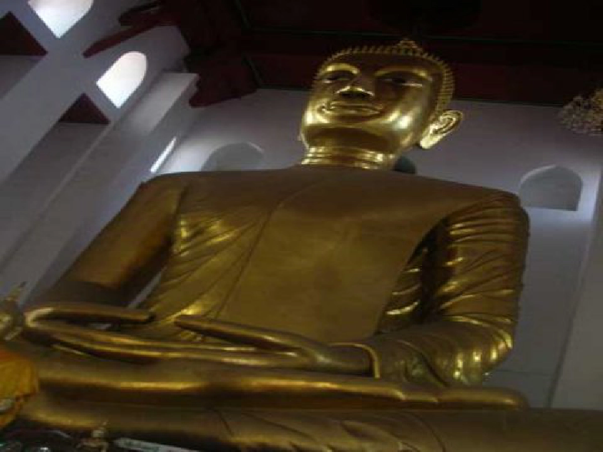ศิลป์แห่งแผ่นดิน - ไชโย

