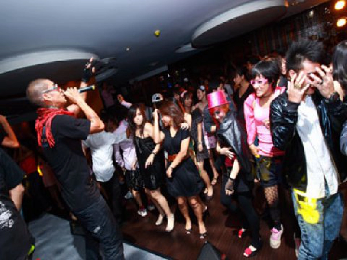 เมื่อ "คนไทยแดนซ์" แต่ "ฝรั่งแสดงนาฏยศิลป์"
