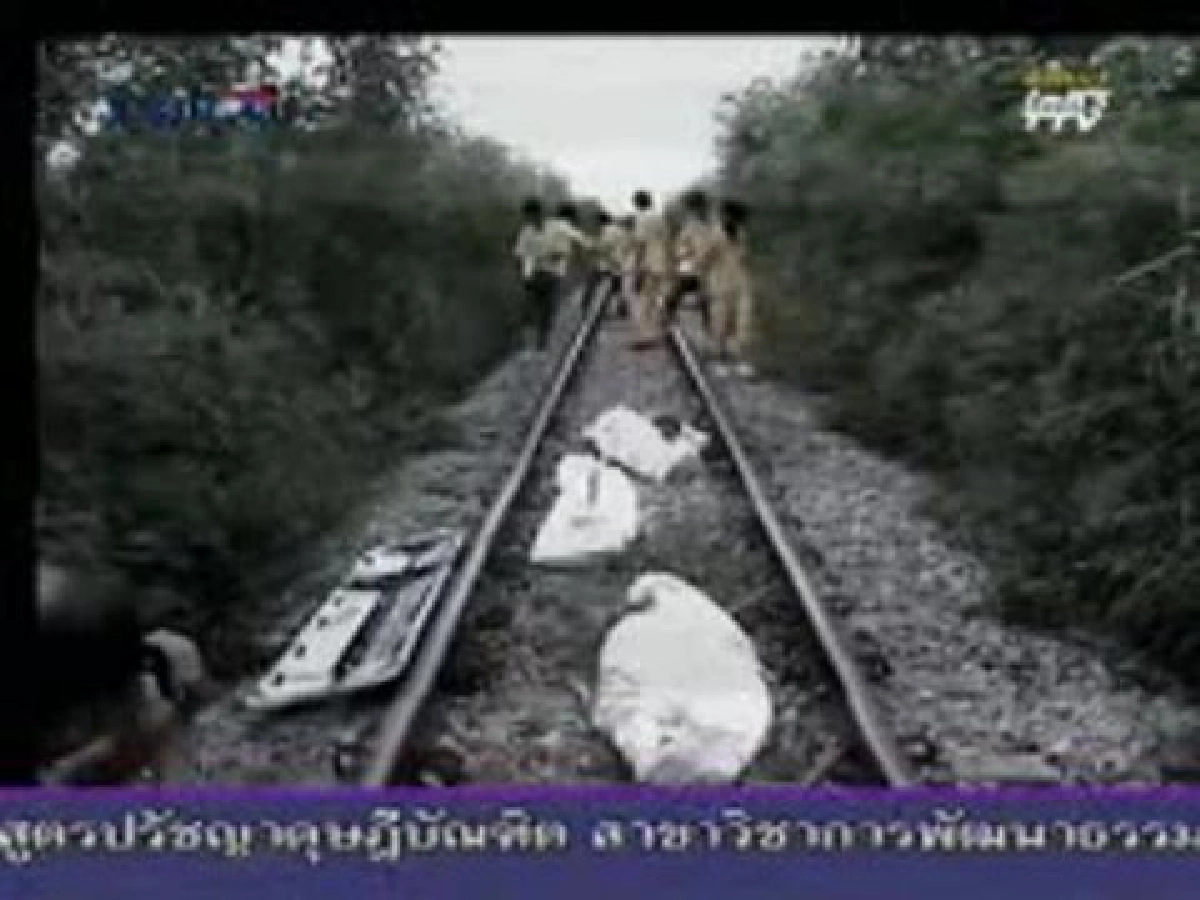 ม้าเหล็กขยี้3โจ๋ระยองคาด"อำพราง-ลองจตุคามฯ"
ม้าเหล็กขยี้3โจ๋ระยองคาด"อำพราง-ลองจตุคามฯ"