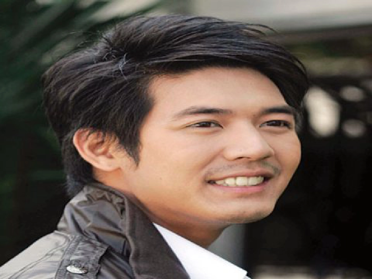 เม้าท์นอกจอ (เสาร์ที่ 13 มิ.ย.52)
เม้าท์นอกจอ (เสาร์ที่ 13 มิ.ย.52)