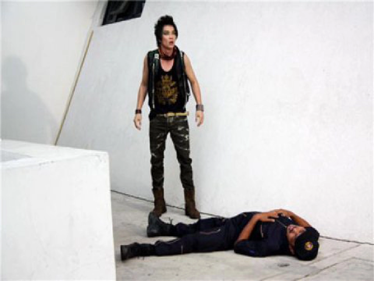 เขตต์ จุกแอ้ก
บู๊พลาดใน 'เพื่อนรักตัวยุ่ง' เขตต์ จุกแอ้ก
บู๊พลาดใน 'เพื่อนรักตัวยุ่ง'