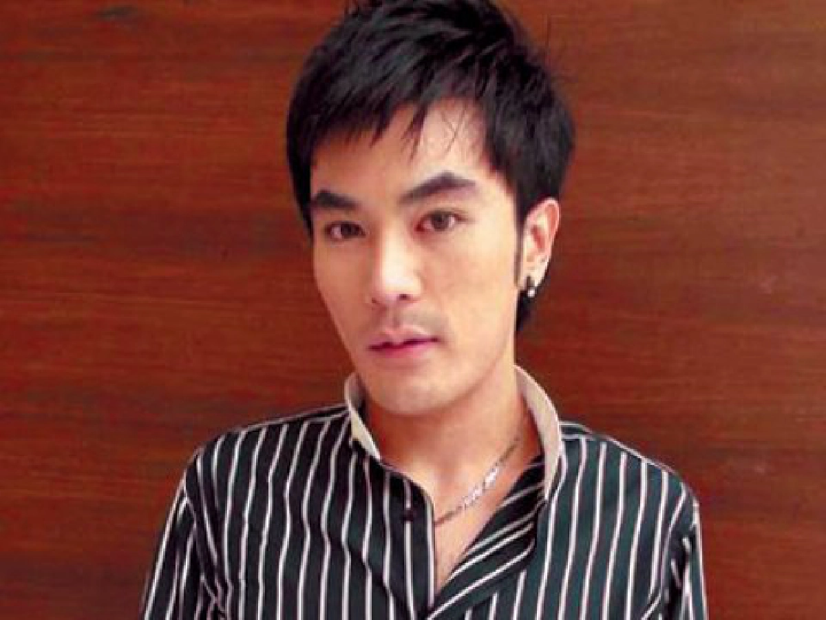 เม้าท์นอกจอ (ศุกร์ที่ 19 มิ.ย.52)
เม้าท์นอกจอ (ศุกร์ที่ 19 มิ.ย.52)