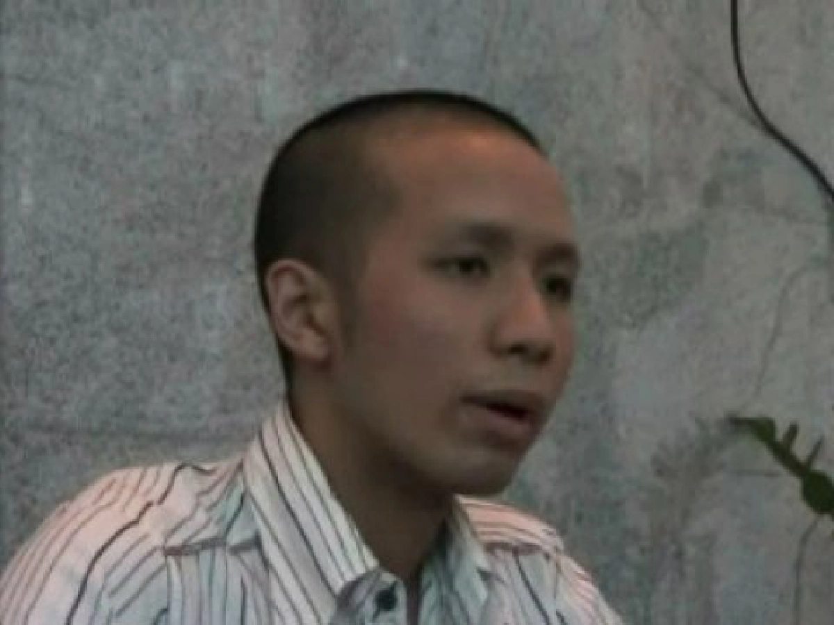 คลิป!!! (ตอน2) "เพชร" สรภพ เปิดใจถึงเงินบริจาคสร้างหุ่นและการล่วงละเมิดทางเพศ คลิป!!! (ตอน2) "เพชร" สรภพ เปิดใจถึงเงินบริจาคสร้างหุ่นและการล่วงละเมิดทางเพศ