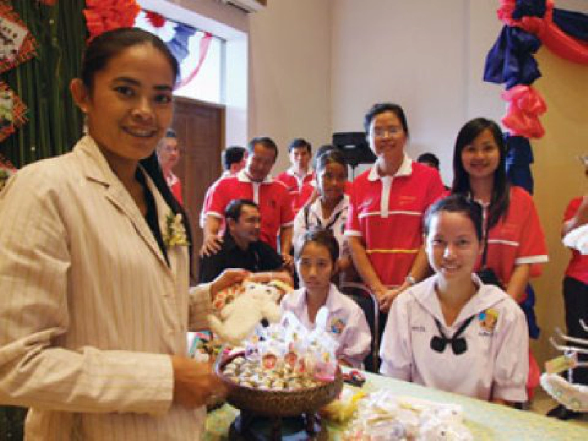 "ตุ๊กตาพวงกุญแจ"ดอกผลทูบีฯ
งานฝีมือสร้างอาชีพ"เด็กโสต"
"ตุ๊กตาพวงกุญแจ"ดอกผลทูบีฯ
งานฝีมือสร้างอาชีพ"เด็กโสต"