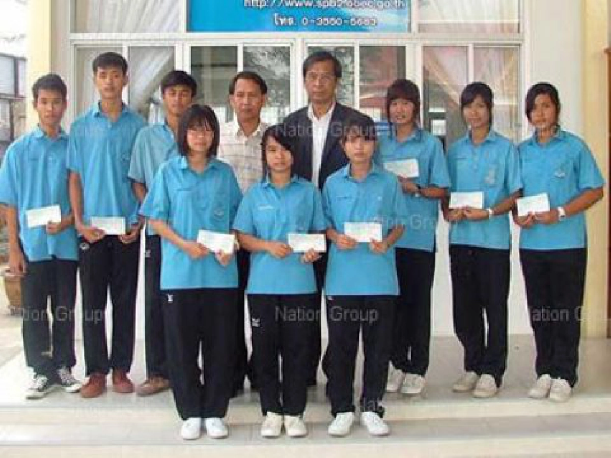 อบต.ทับตีเหล็ก ส่งเสริมการศึกษา
จ้าง"ครูสอนภาษาอังกฤษ"เยาวชน
อบต.ทับตีเหล็ก ส่งเสริมการศึกษา
จ้าง"ครูสอนภาษาอังกฤษ"เยาวชน