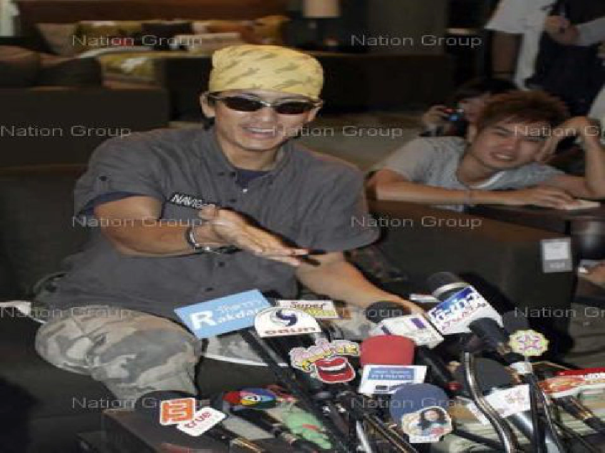 คลิป "ติ๊ก"เจษฎาภรณ์ แถลงข่าว วิวาห์ "พีช"สิตมน ไม่เฟิร์ม 9 ก.ค.