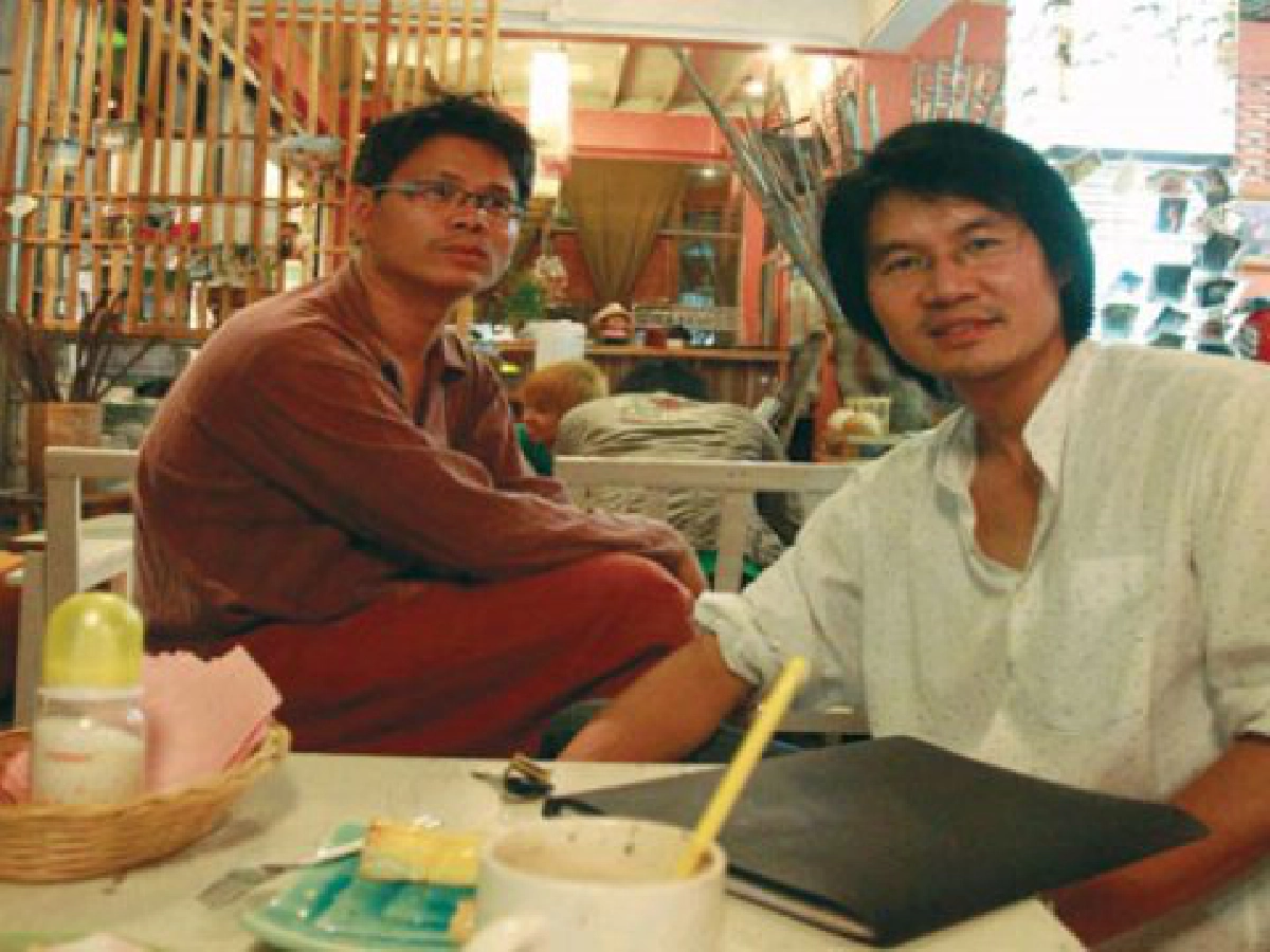 "มิลค์ คลับ"ร้านนมแนวศิลป์
น้ำพักน้ำแรงสองหนุ่มศิลปิน
"มิลค์ คลับ"ร้านนมแนวศิลป์
น้ำพักน้ำแรงสองหนุ่มศิลปิน