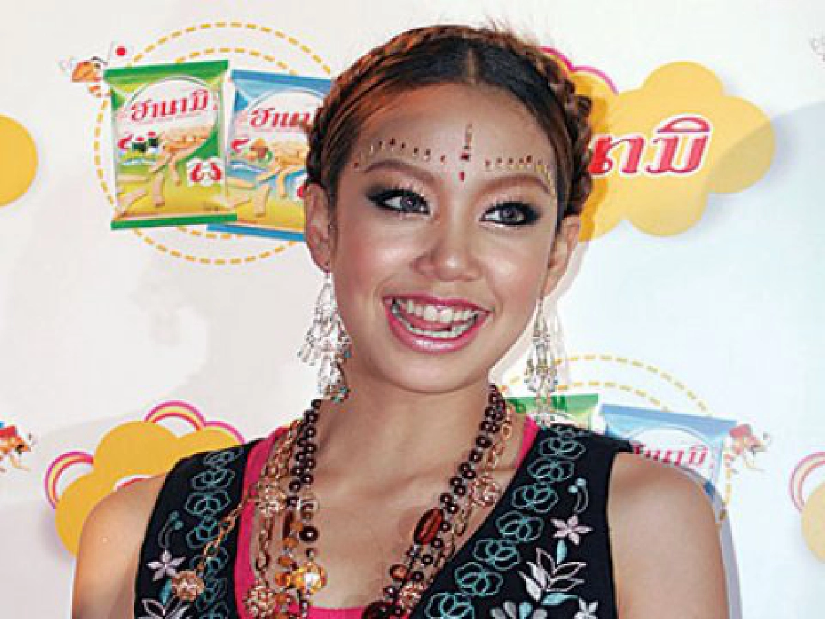 เมาท์นอกจอ (พฤหัสบดีที่ 16 ก.ค.52) เมาท์นอกจอ (พฤหัสบดีที่ 16 ก.ค.52)