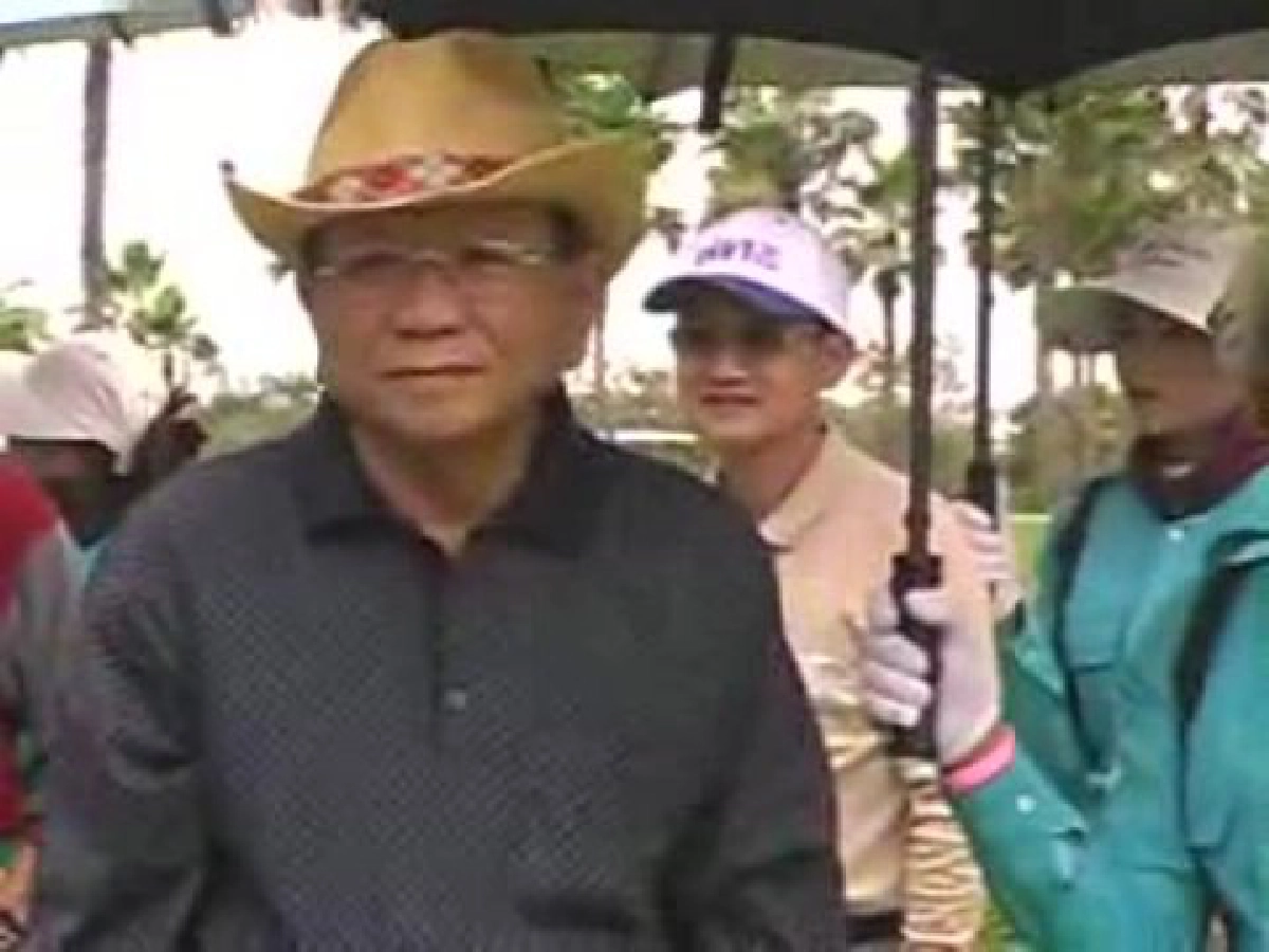 พท.ดวลกอล์ฟชิงถ้วย"แม้ว"-"เหนาะ"โผล่ร่วม พท.ดวลกอล์ฟชิงถ้วย"แม้ว"-"เหนาะ"โผล่ร่วม