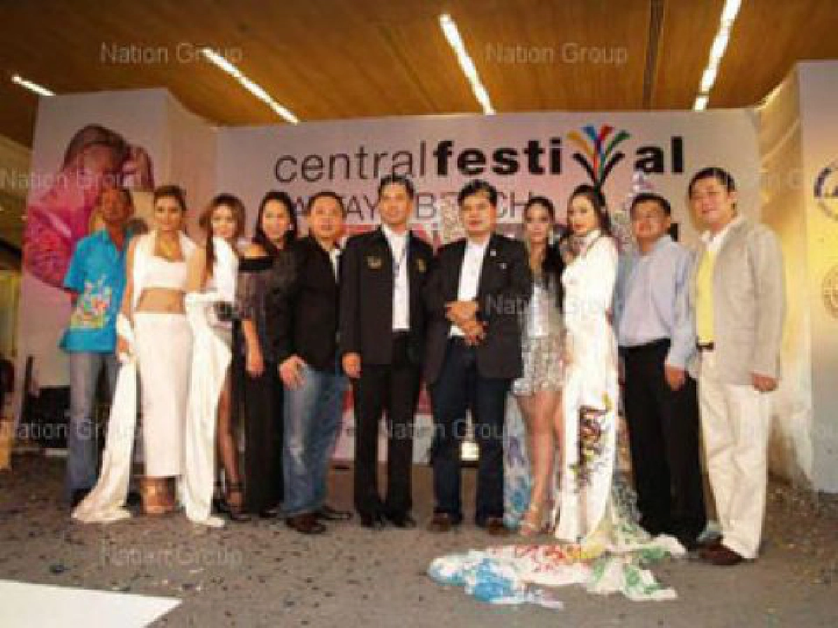 ดาราแห่ร่วมงานรวมพลคนสักนานาชาติ