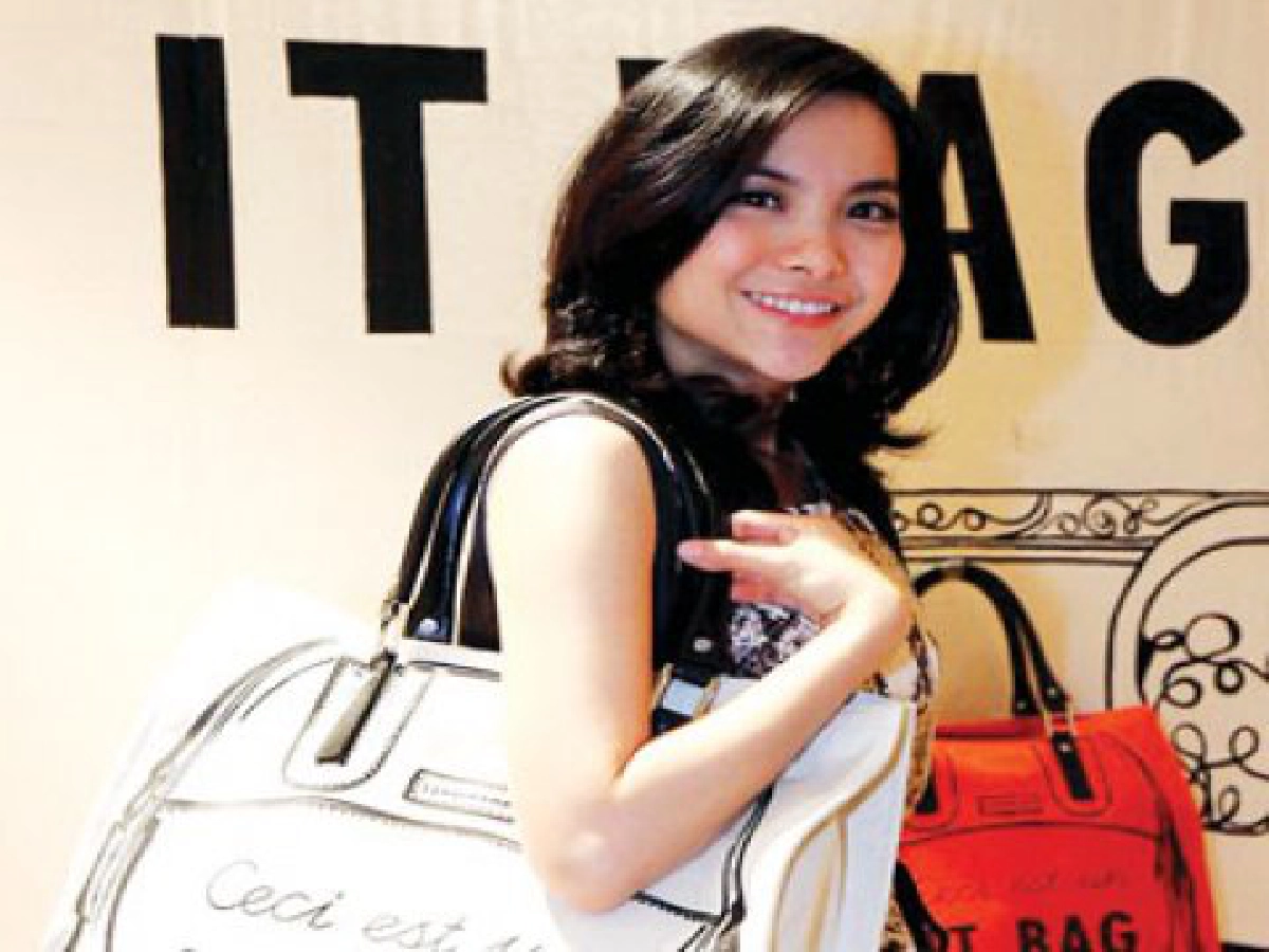 แฟชั่นคอนเนอร์-คลาสสิกตลอดกาล