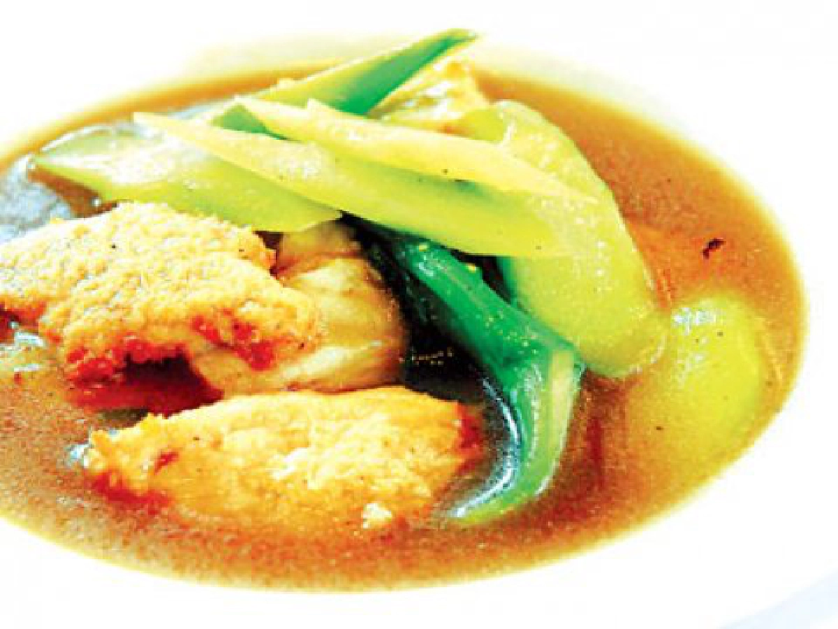 จานฮอต-ราดหน้าหมูนุ่ม จานฮอต-ราดหน้าหมูนุ่ม