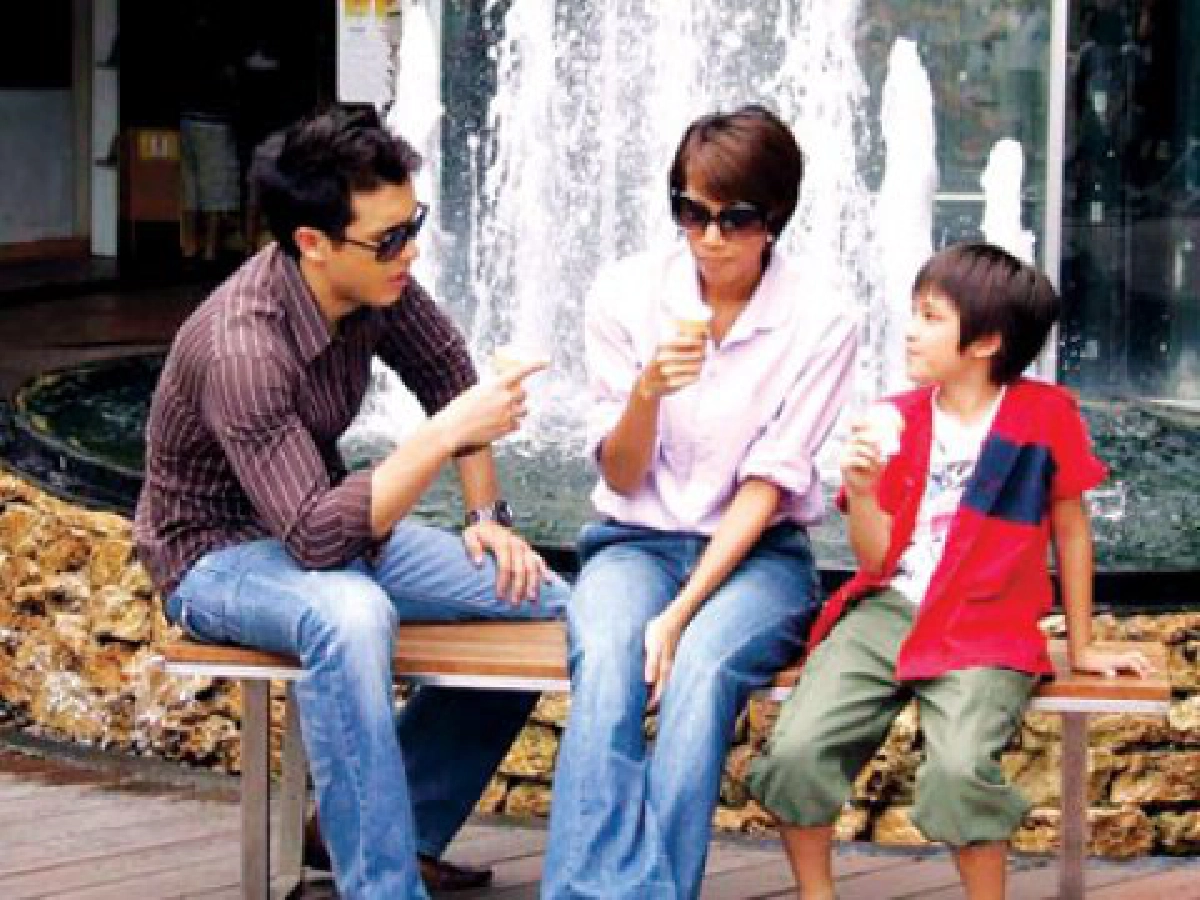 เสิร์ฟข่าวเม้าท์แตก (พฤหัสบดี 30 ก.ค.52)
เสิร์ฟข่าวเม้าท์แตก (พฤหัสบดี 30 ก.ค.52)
