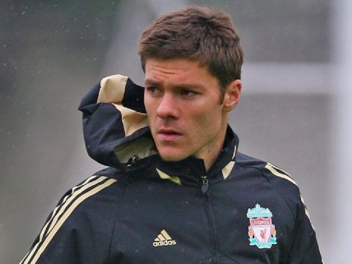 หงส์ปล่อยอลอนโซ 1,650 ล้าน หงส์ปล่อยอลอนโซ 1,650 ล้าน