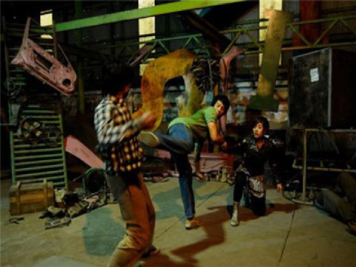 "จีจ้า" อวยคิวบู๊เจ๋ง
 ใน จีจ้าดื้อสวยดุ 
