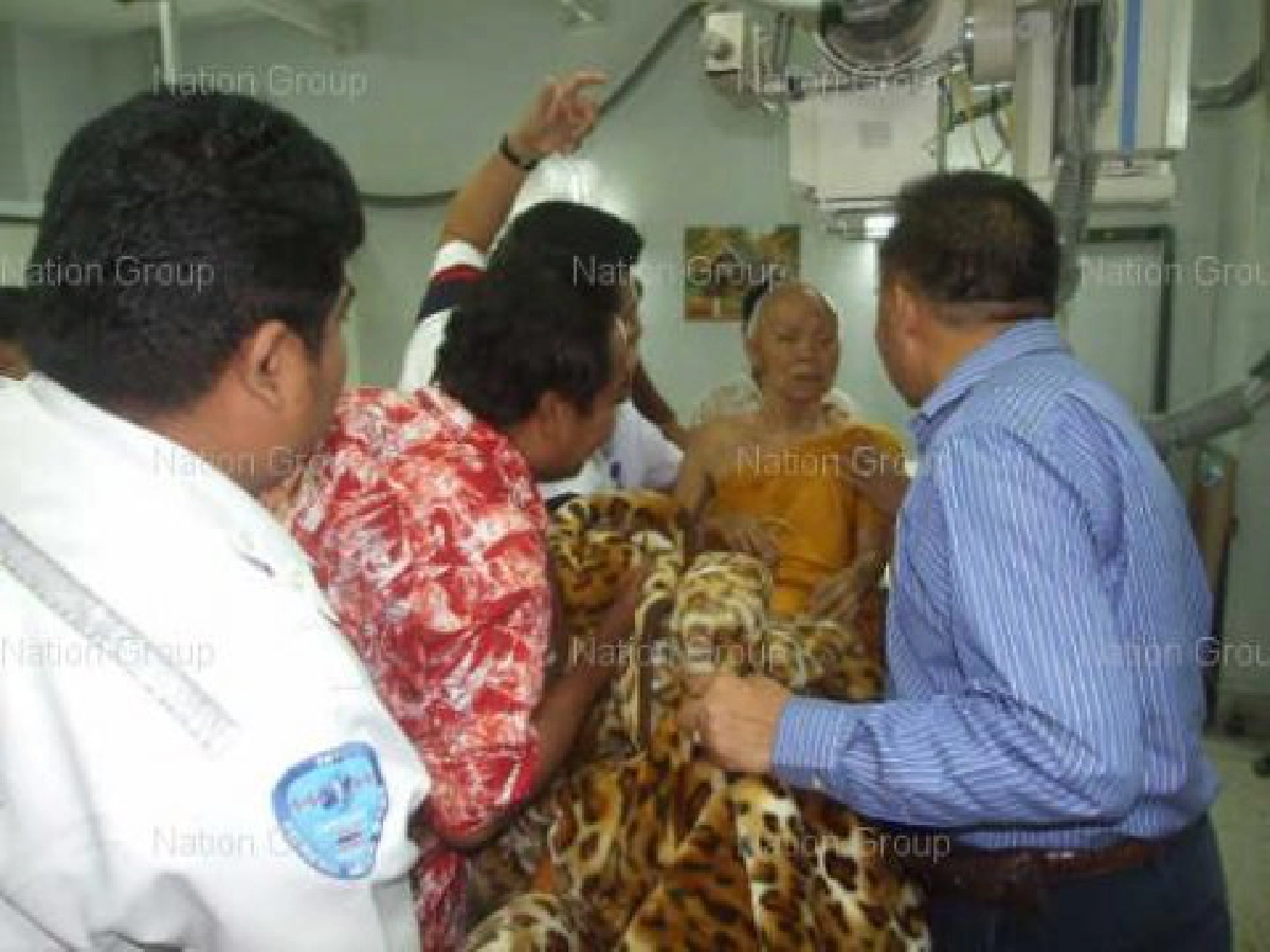 หาม"หลวงพ่อคูณ"ส่งรพ.โคราชด่วนจำใครไม่ได้ หาม"หลวงพ่อคูณ"ส่งรพ.โคราชด่วนจำใครไม่ได้