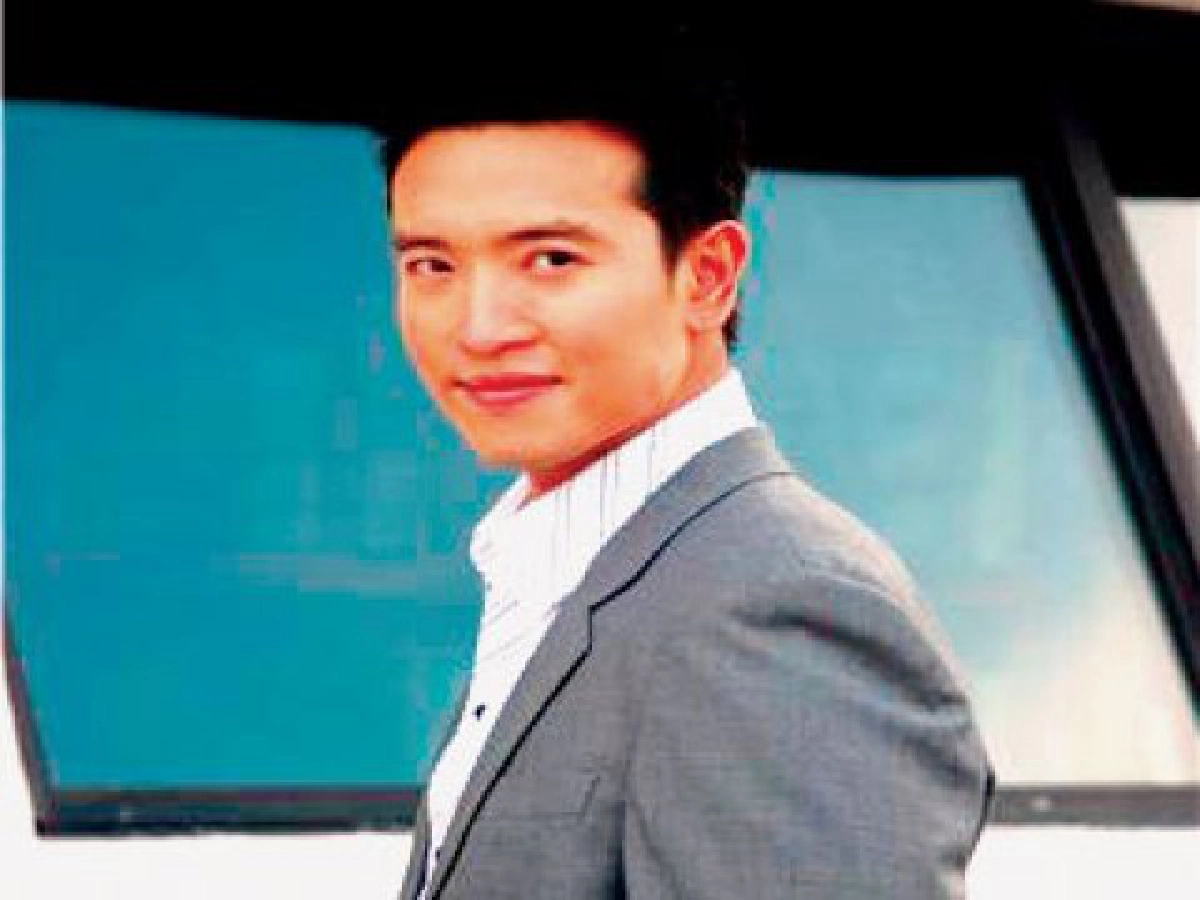 เสิร์ฟข่าวเม้าท์แตก (อังคาร 18 ส.ค.52)
เสิร์ฟข่าวเม้าท์แตก (อังคาร 18 ส.ค.52)