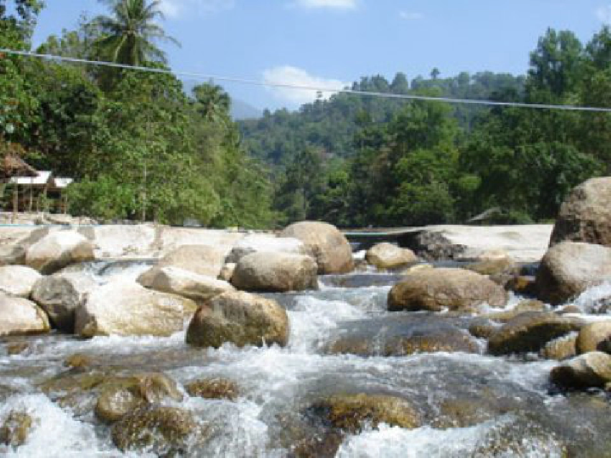 "ลานสกา" สวรรค์บนดินที่เทือกเขาหลวง
เมืองโบราณที่มีอากาศดีที่สุดในประเทศ!
