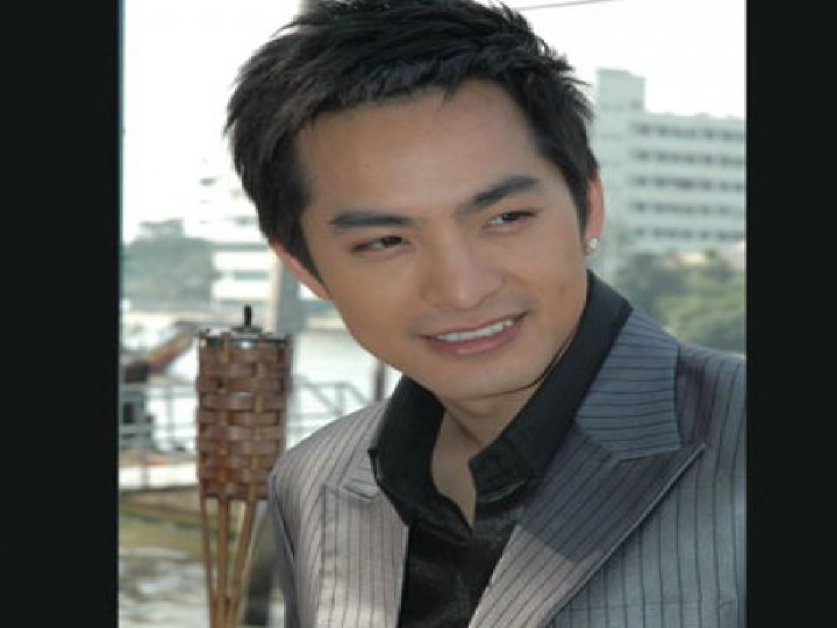 จอแก้ว - ไฟรักอสูร
จอแก้ว - ไฟรักอสูร