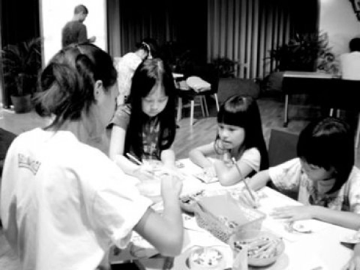 ห้องสมุดมีชีวิตจินตนาการไม่รู้จบ ห้องสมุดมีชีวิตจินตนาการไม่รู้จบ