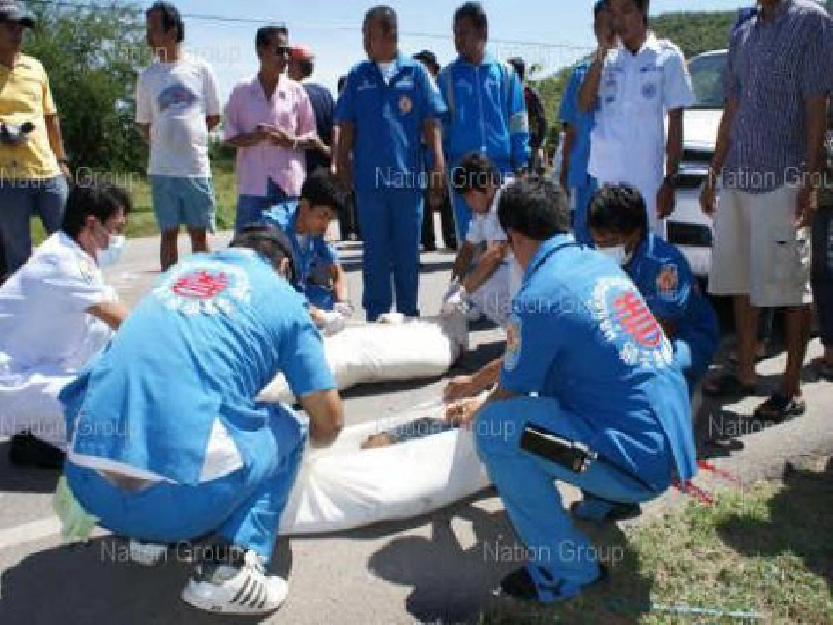 รักคุดบุกฉุดแฟนเก่าหนีประสานงารถ18ล้อดับ2ศพ รักคุดบุกฉุดแฟนเก่าหนีประสานงารถ18ล้อดับ2ศพ
