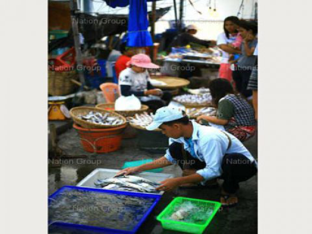 เที่ยว "ตลาดโบราณ 113 ปี อ่างศิลา"
ชิมอาหารทะเล-ชมตึกโบราณริมหาด
เที่ยว "ตลาดโบราณ 113 ปี อ่างศิลา"
ชิมอาหารทะเล-ชมตึกโบราณริมหาด
