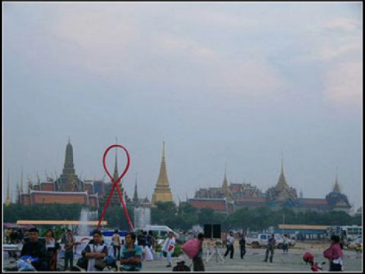 เดินสนามหลวงทิ้งไม่เลือกที่จับแน่1กย. เดินสนามหลวงทิ้งไม่เลือกที่จับแน่1กย.