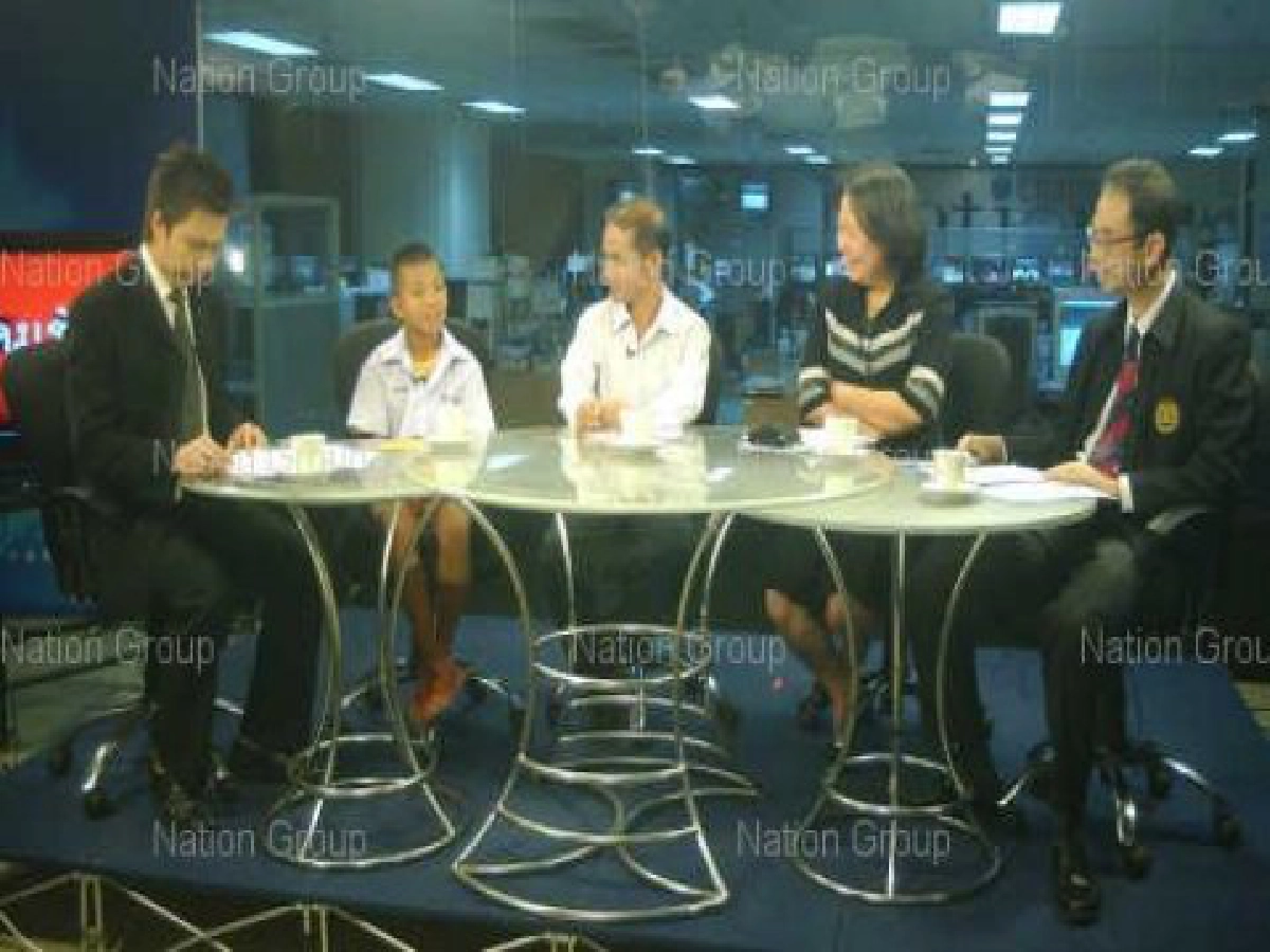 รายการคมชัดลึกตอน"ขี่เครื่องบินกระดาษไปญี่ปุ่น" รายการคมชัดลึกตอน"ขี่เครื่องบินกระดาษไปญี่ปุ่น"