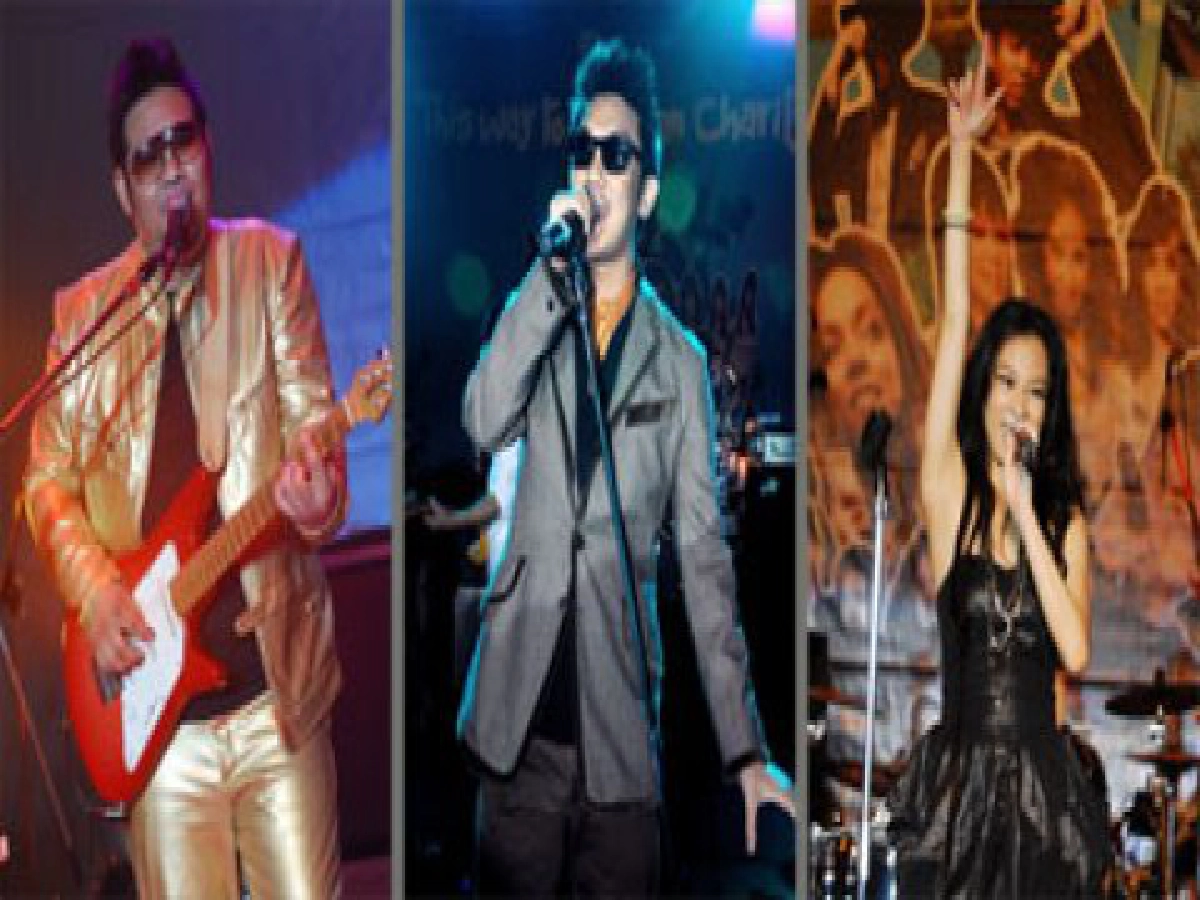 "ดิส เวย์ ทู เฮฟเว่น" แสนอบอุ่น
แฟนเพลงสนุก ศิลปินอิ่มบุญ
"ดิส เวย์ ทู เฮฟเว่น" แสนอบอุ่น
แฟนเพลงสนุก ศิลปินอิ่มบุญ