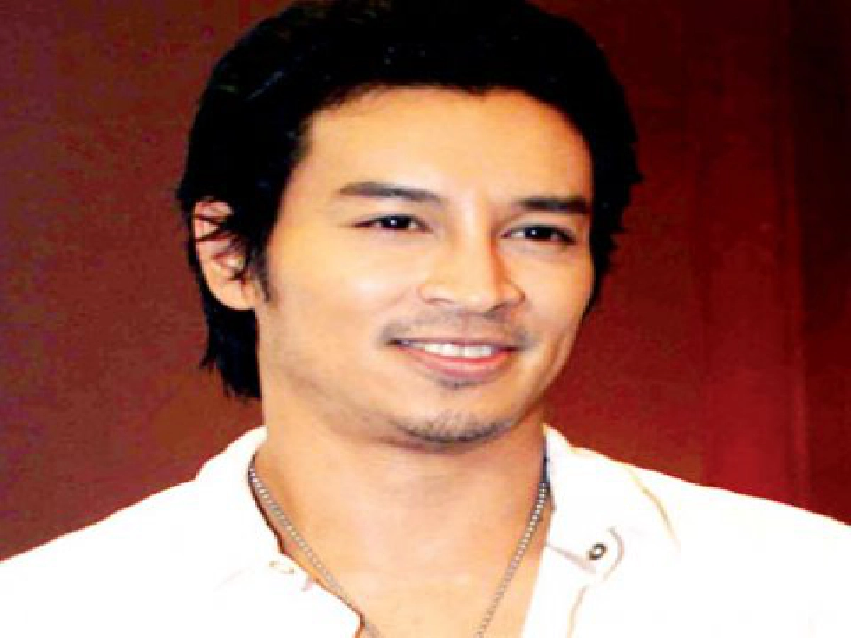 'กอฟ' โต้ข่าวงูกัดหวังสร้างกระแส 'กอฟ' โต้ข่าวงูกัดหวังสร้างกระแส