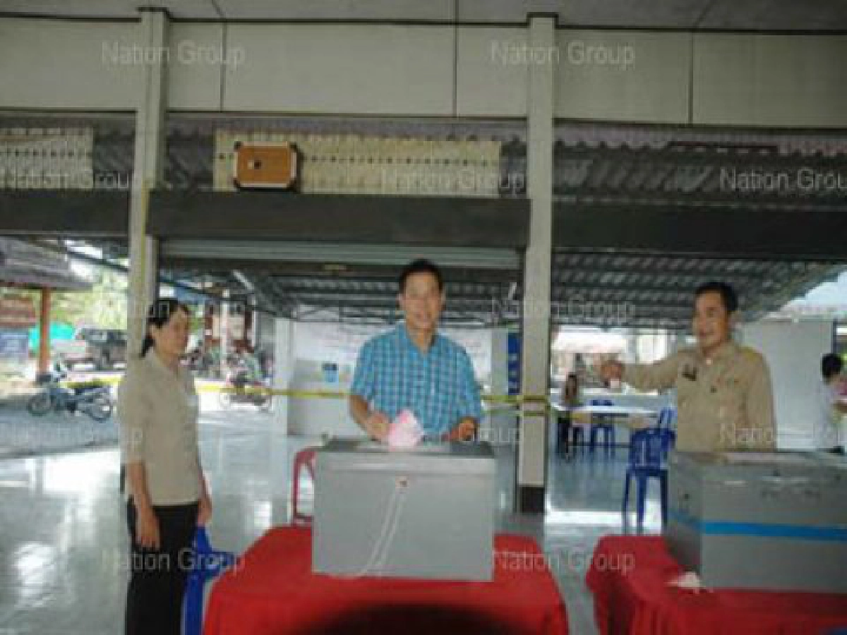 งัดกลุยทธ์เลือก อบต.ภาคเหนือ ข้าวสาร-บัตรเติมเงินว่อน

