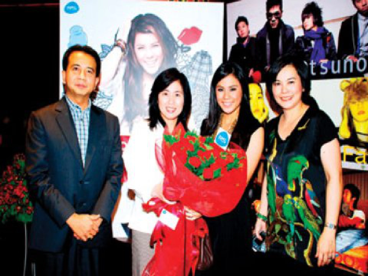 เสิร์ฟข่าวเม้าท์แตก (พุธที่ 16 ก.ย.52)

