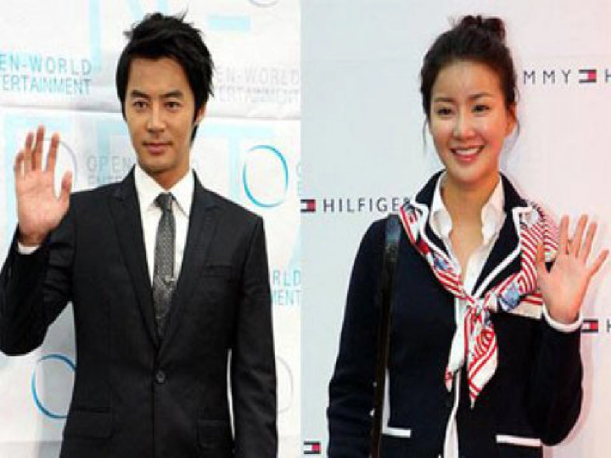 ซุบซิบเอเชีย (เสาร์ที่ 19 ก.ย.52)
ซุบซิบเอเชีย (เสาร์ที่ 19 ก.ย.52)