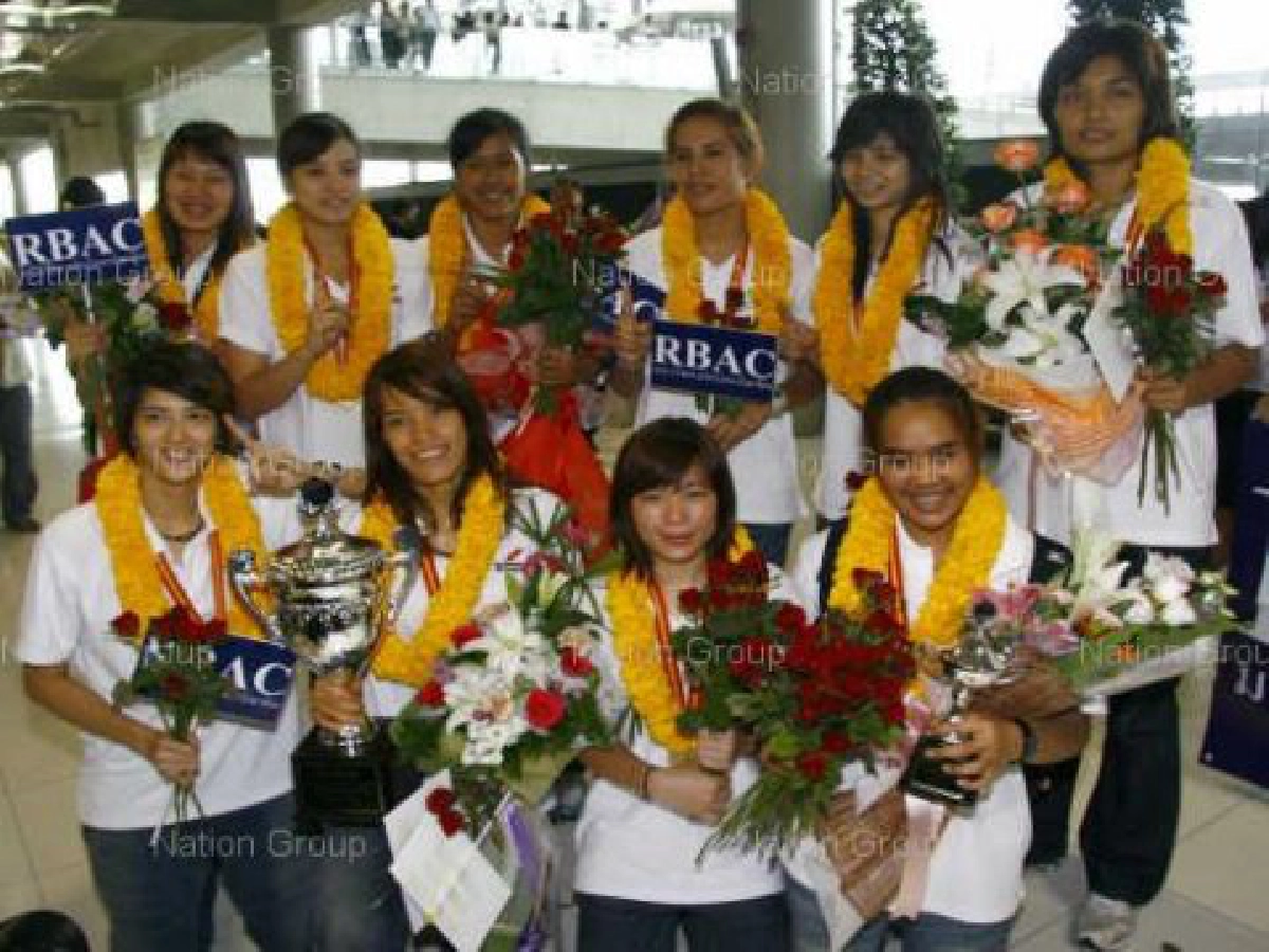 สื่อยุ่นประโคมข่าวเตรียมล้างแค้น ทีมลูกยางสาวไทย สื่อยุ่นประโคมข่าวเตรียมล้างแค้น ทีมลูกยางสาวไทย