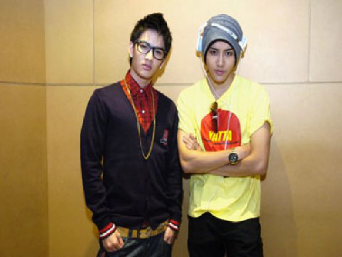 กอล์ฟ-ไมค์ แต่งเพลงใหม่
เพื่อทัวร์คอนเสิร์ตครั้งแรก

