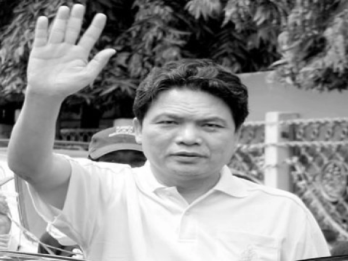 ลูกไม้หล่นใกล้ต้น"ปลื้ม"สุรบถ หลีกภัย ลูกไม้หล่นใกล้ต้น"ปลื้ม"สุรบถ หลีกภัย