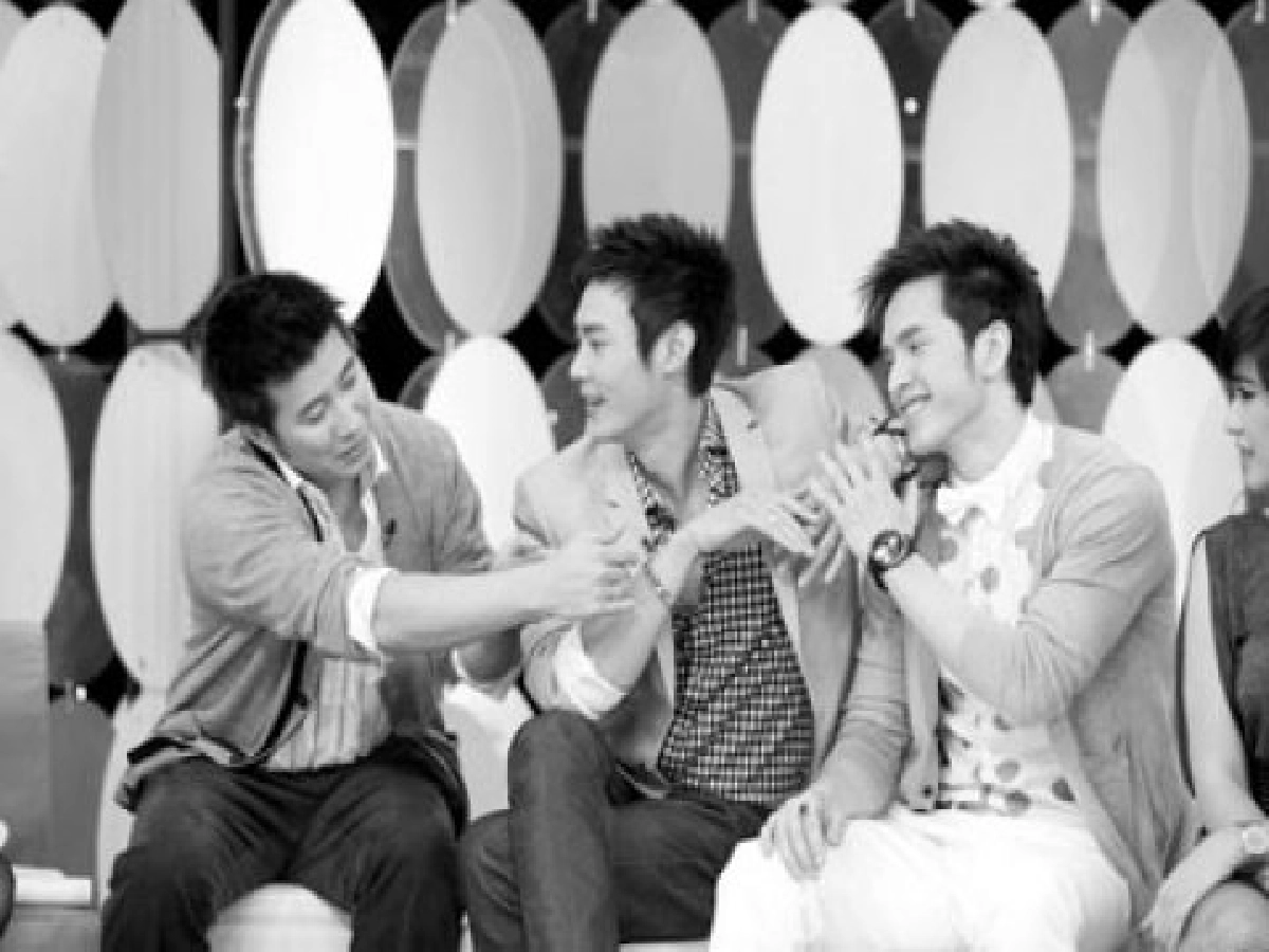 พุธที่ 30 กันยายน 2552
พุธที่ 30 กันยายน 2552