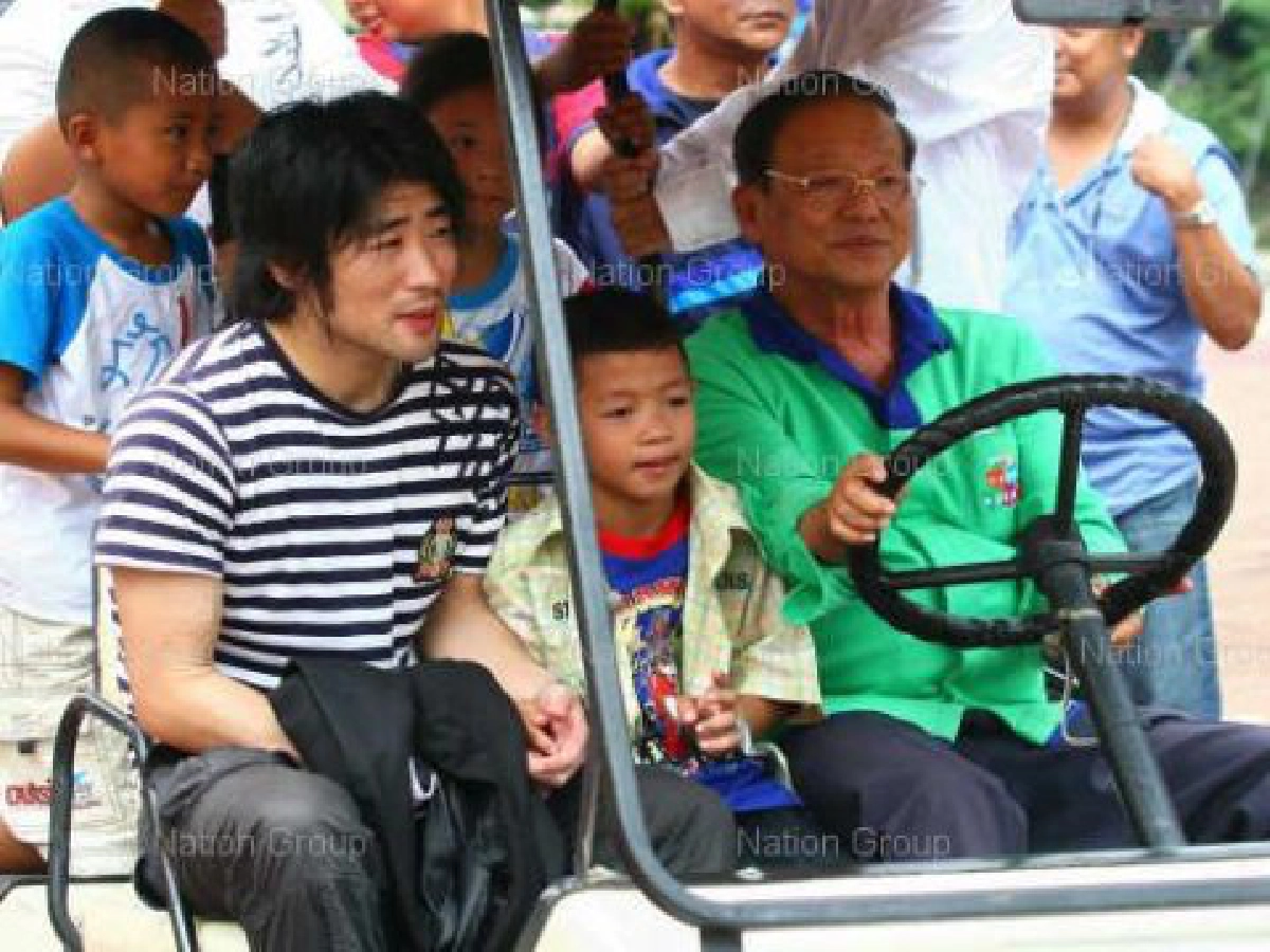 'เคอิโงะ'ร่าเริงควงพ่อเที่ยวสวนสยาม 'เคอิโงะ'ร่าเริงควงพ่อเที่ยวสวนสยาม