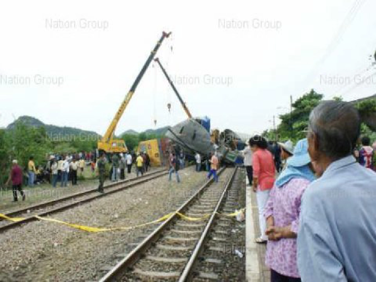 สั่งตั้งกก.สอบรถไฟตกรางที่หัวหิน สั่งตั้งกก.สอบรถไฟตกรางที่หัวหิน