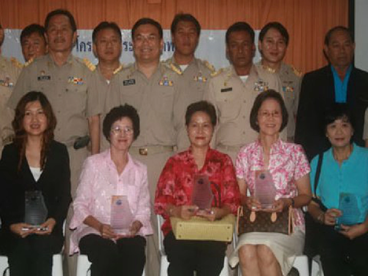 ตระเวนทั่วไทย (พฤหัสบดีที่ 8 ต.ค.52) ตระเวนทั่วไทย (พฤหัสบดีที่ 8 ต.ค.52)
