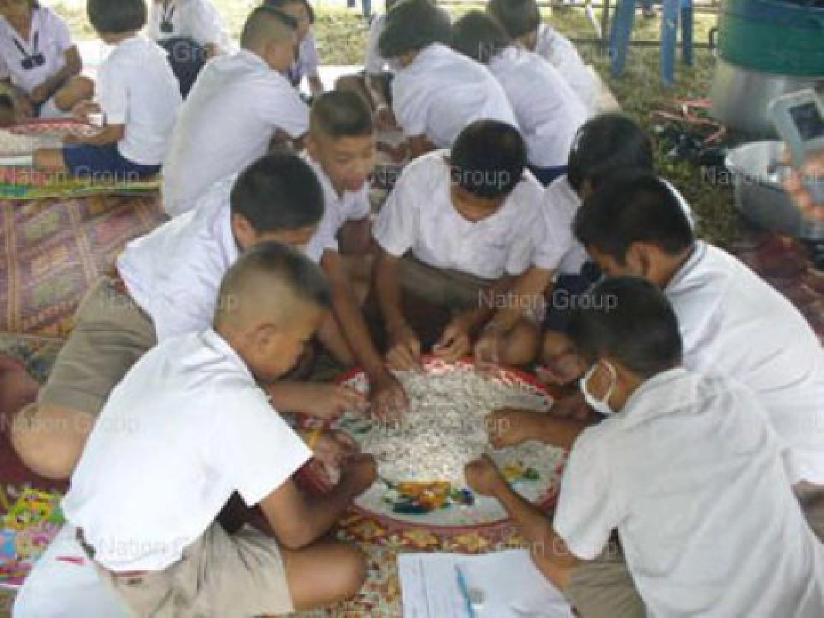 สภาวัฒนธรรมหมู่ 4 อบต.ชากบก
พลิกฟื้นประเพณีกวนกระยาสารท

