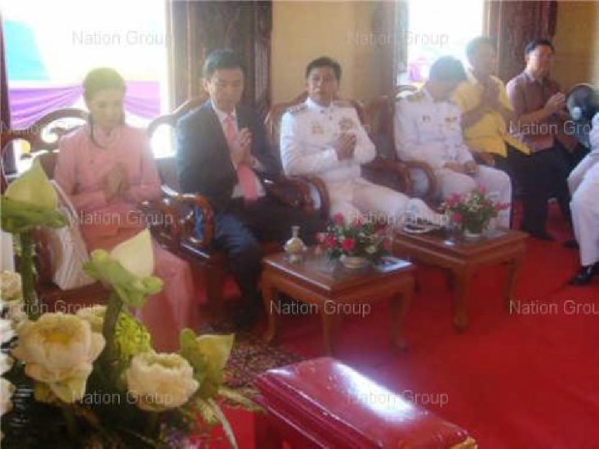 'สิเรียม'ควง'พายัพ'ทอดกฐินศรีสะเกษ 'สิเรียม'ควง'พายัพ'ทอดกฐินศรีสะเกษ